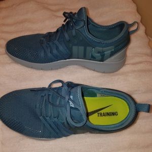 Women’s nike shoes